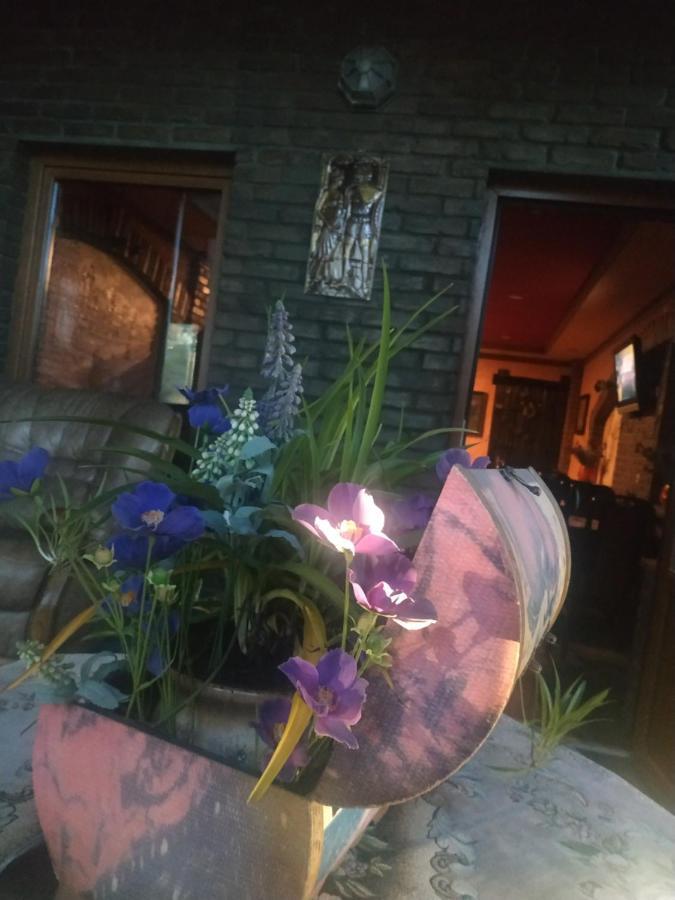 Guest House Lviv Eksteriør billede
