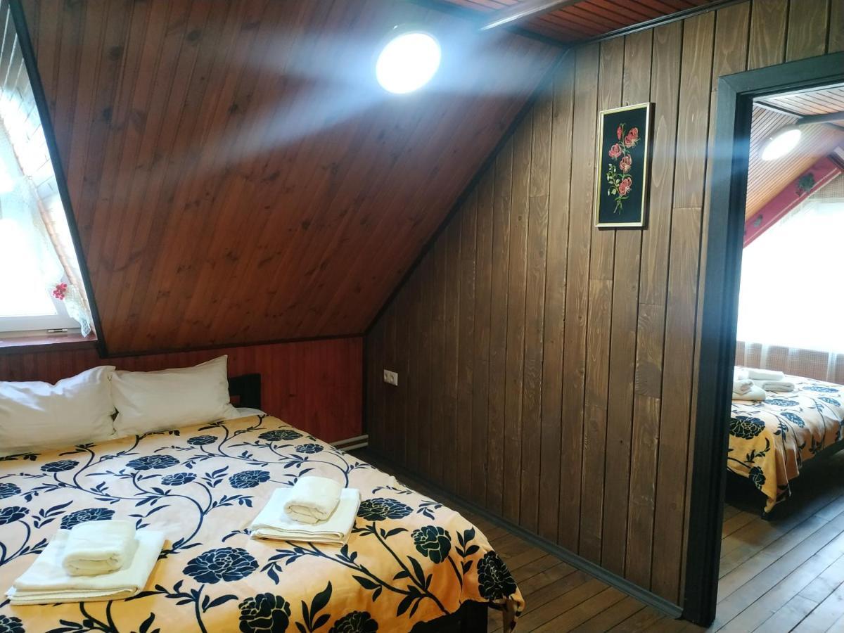 Guest House Lviv Eksteriør billede